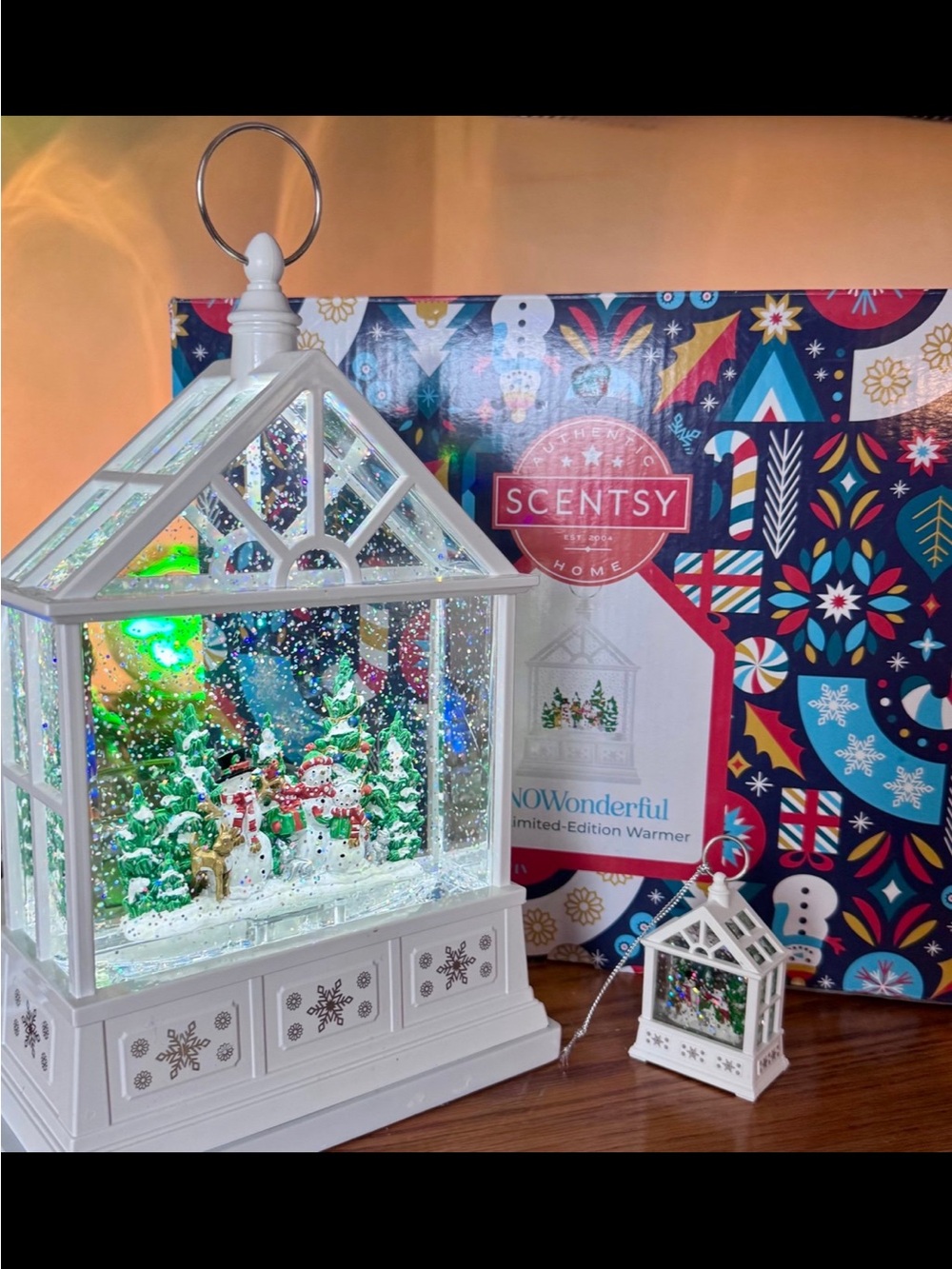 Scentsy SNOWonderful 2024 Limited Edition Wax Warmer